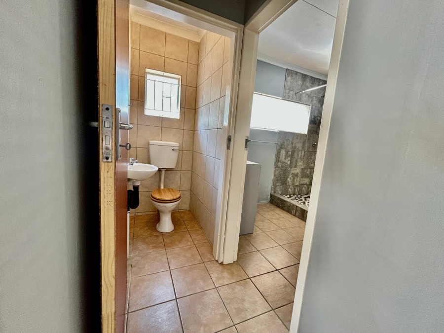 To Let 2 Bedroom Property for Rent in Safari Gardens North West